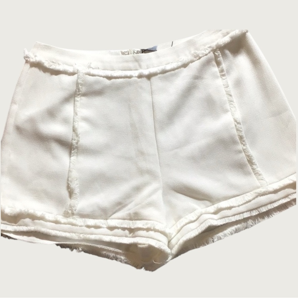 Sugarlips Arussa White Frayed High Waist Shorts NWT Medium